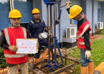Jasa Sondir Cibodas Tangerang - Pengujian CPT titik TS 11 oleh tim teknis Khandaq id di lokasi PT Pardic Jaya Chemicals.