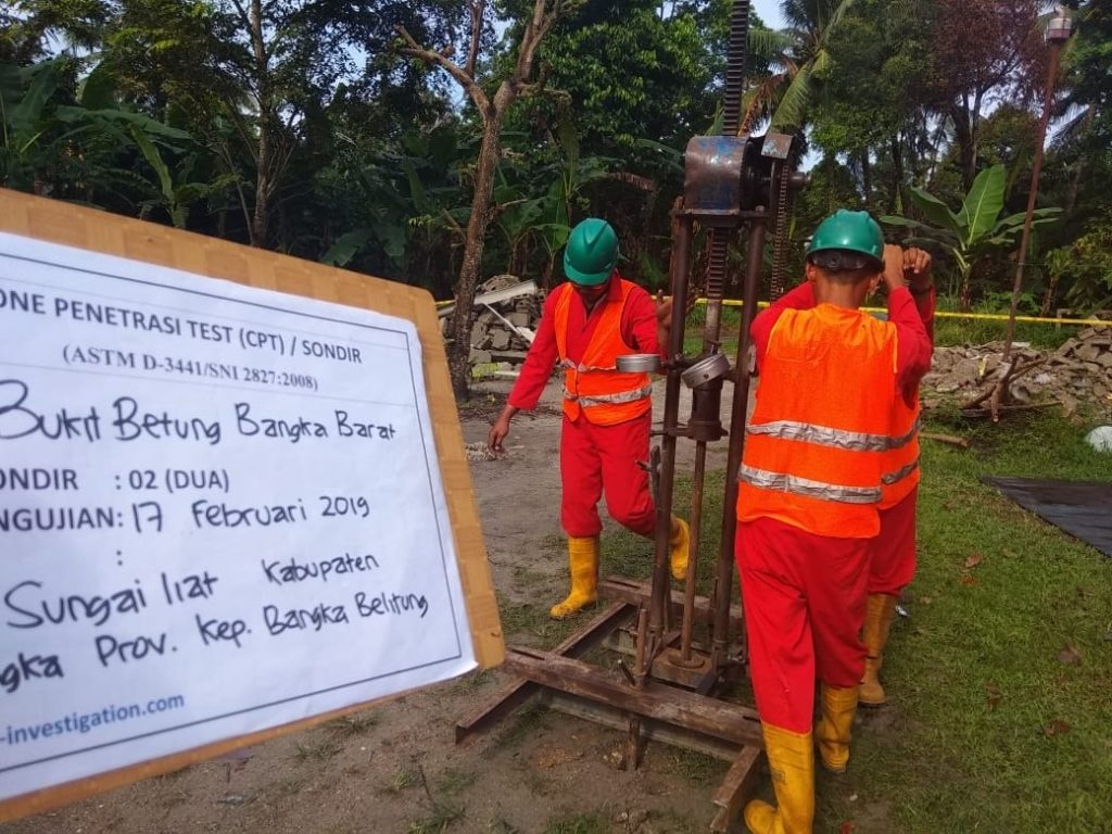 Pelaksanaan jasa sondir tanah Bangka menggunakan alat CPT di Bukit Betung